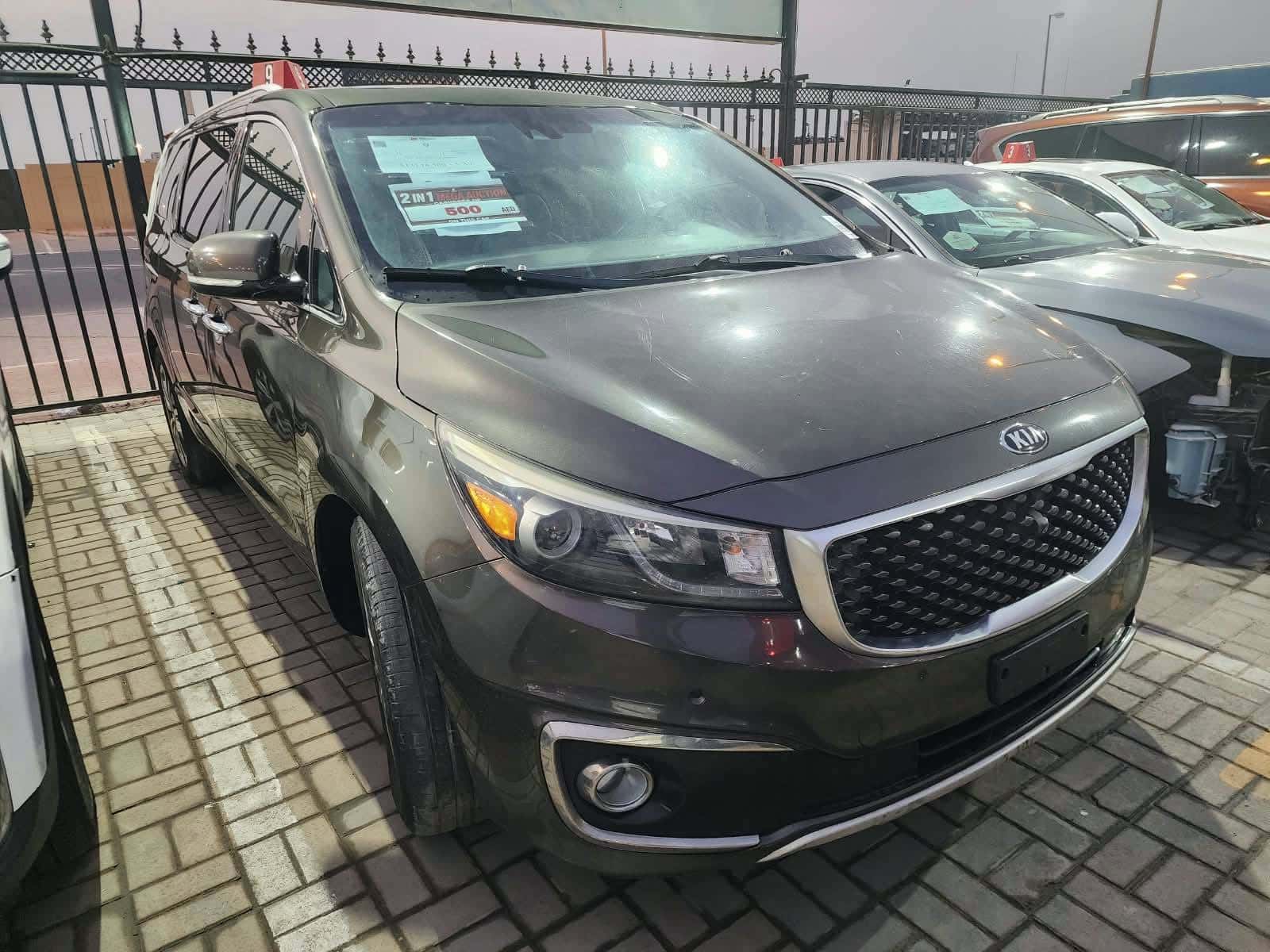Kia Sedona 2015 thumbnail 4