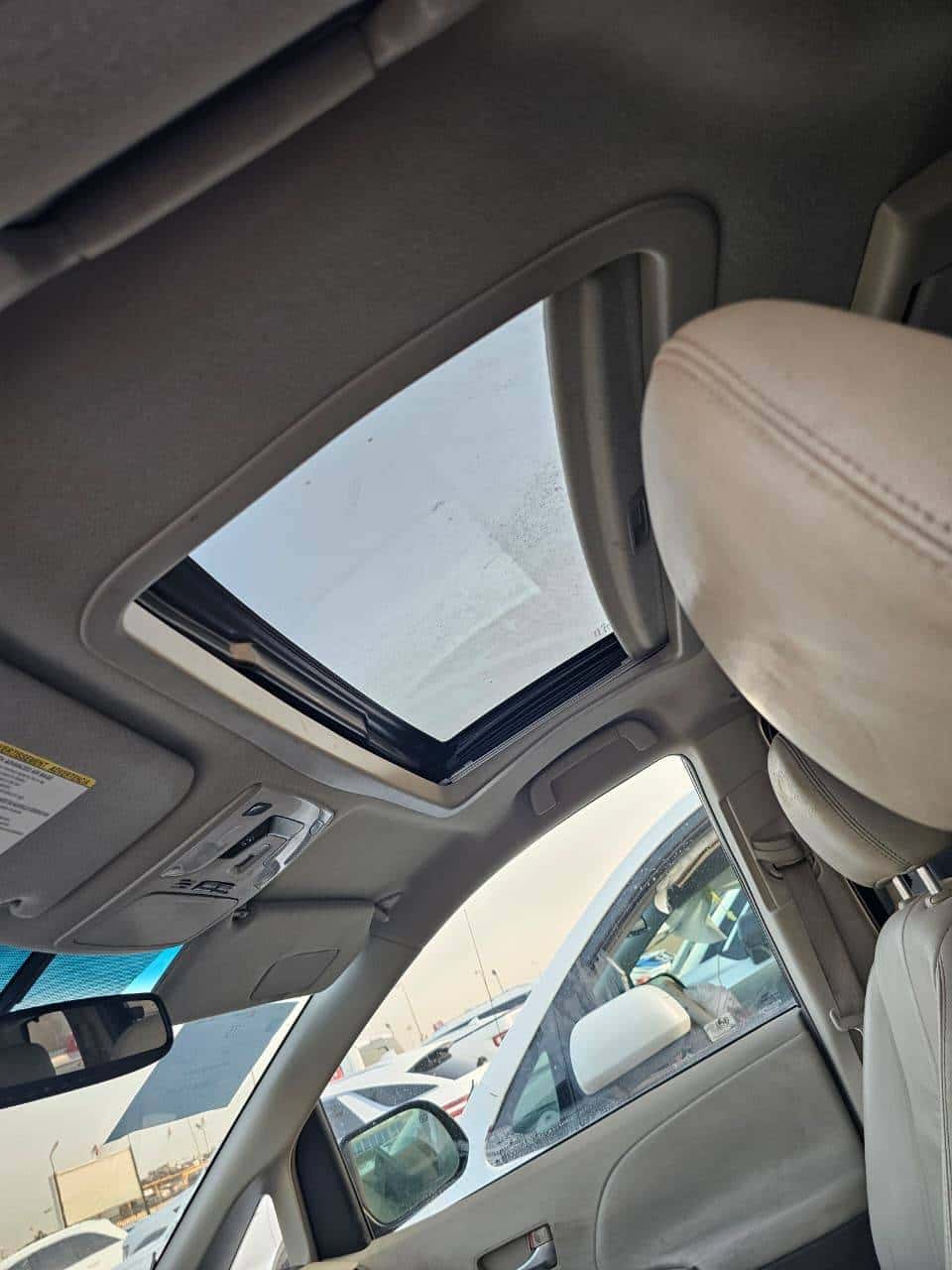Toyota Sienna 2011 thumbnail 7