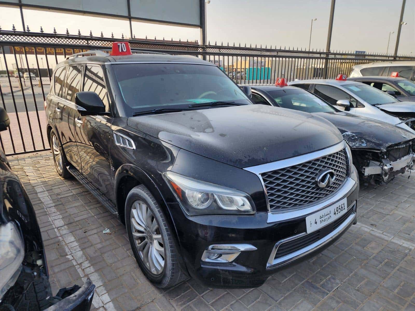 INFINITI QX80 2016 thumbnail 1