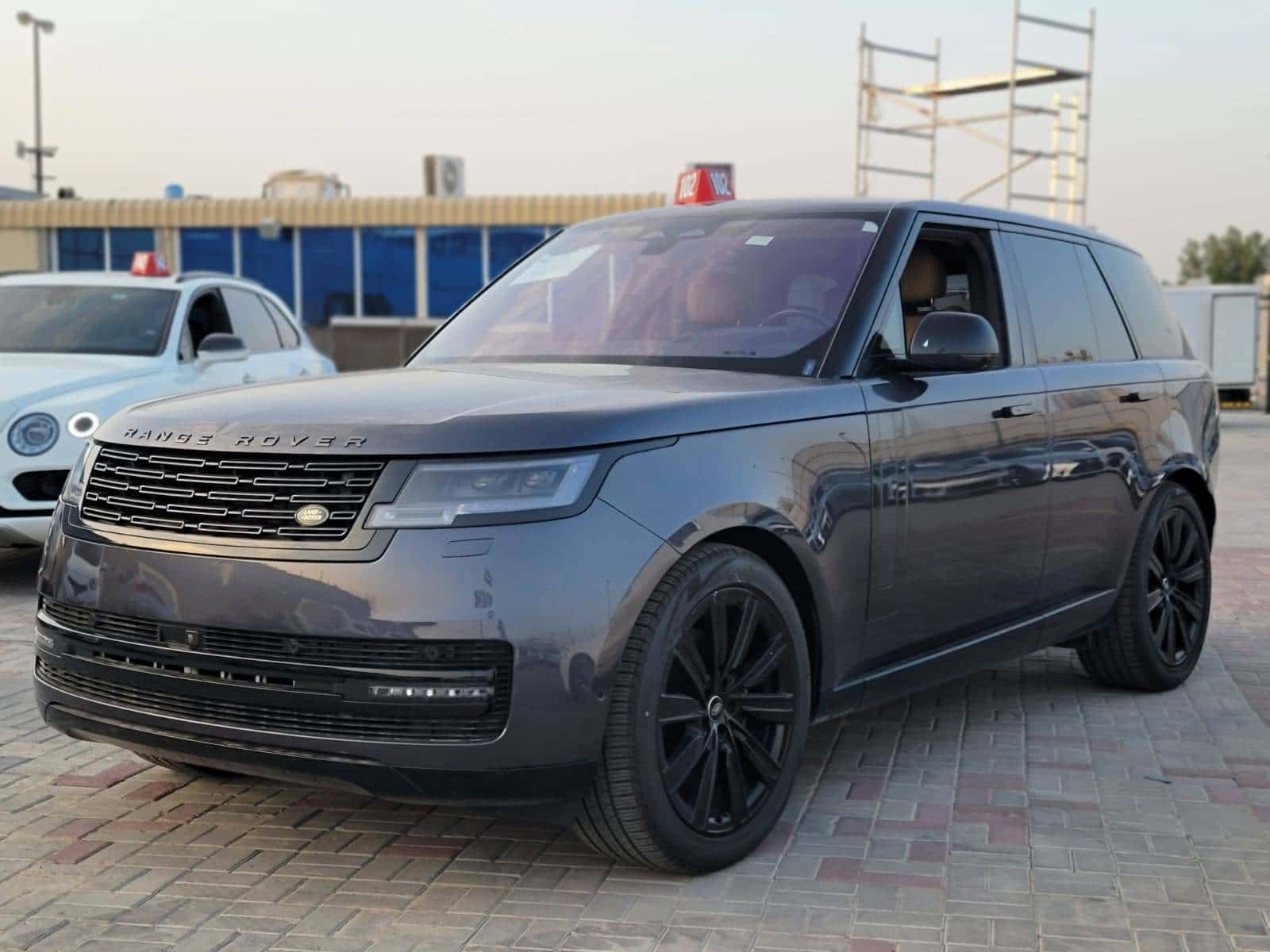 LAND ROVER RANGE ROVER 2023 thumbnail 5