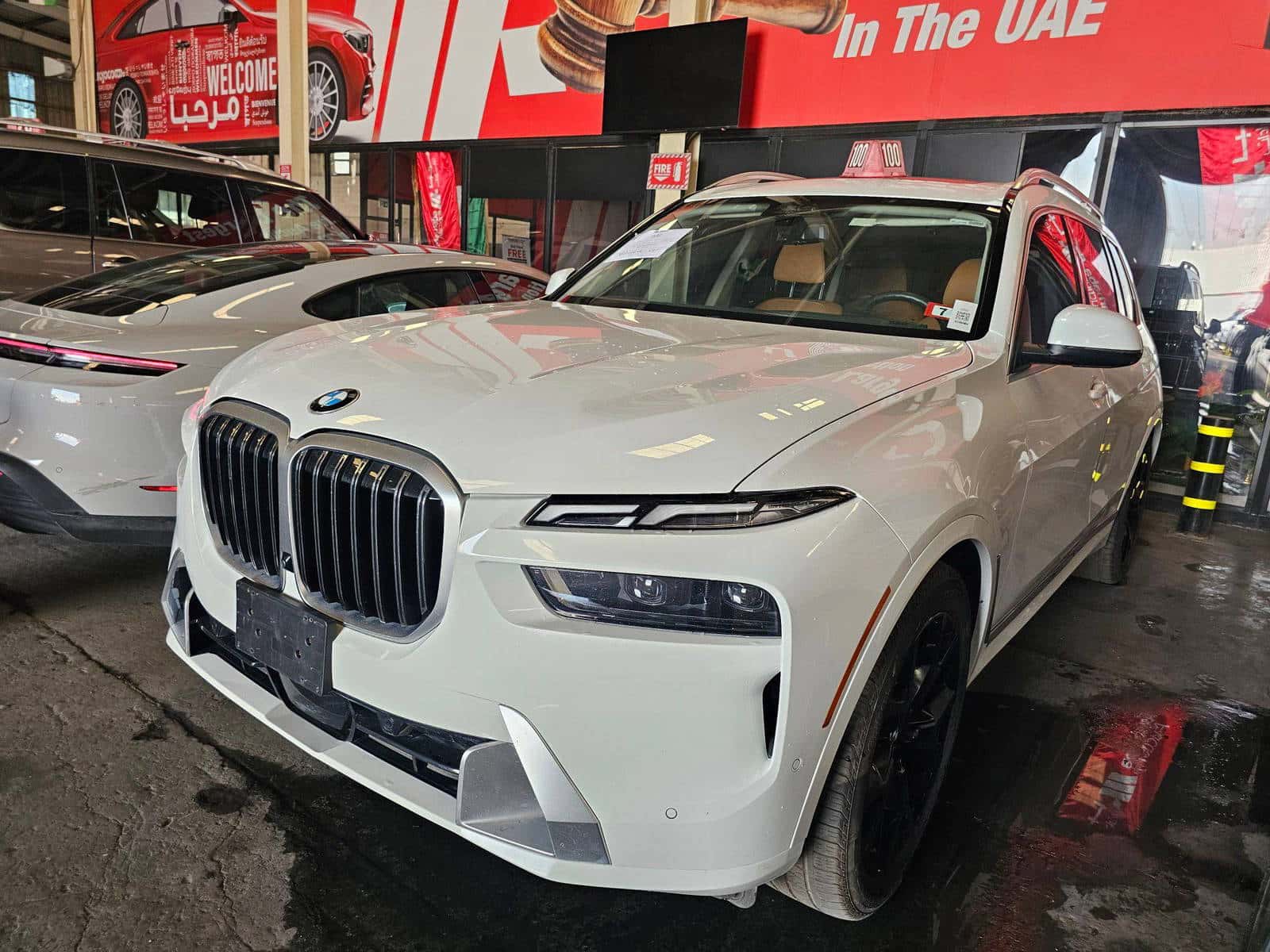 BMW X7 XDRIVE40I 2025 thumbnail 3