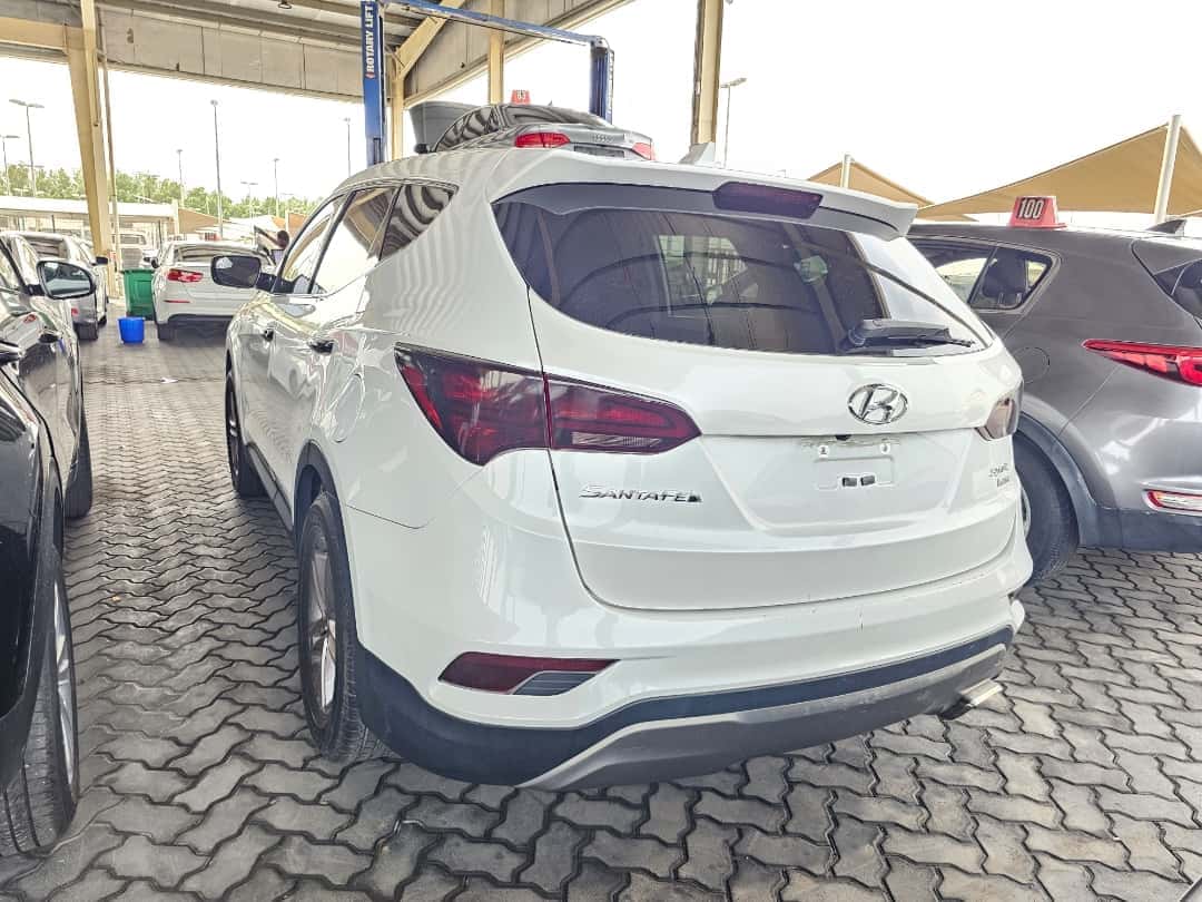 HYUNDAI SANTA FE - Exterior