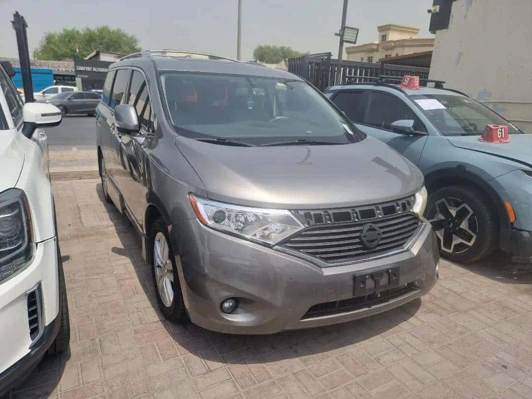 Nissan Quest 2012 thumbnail 1