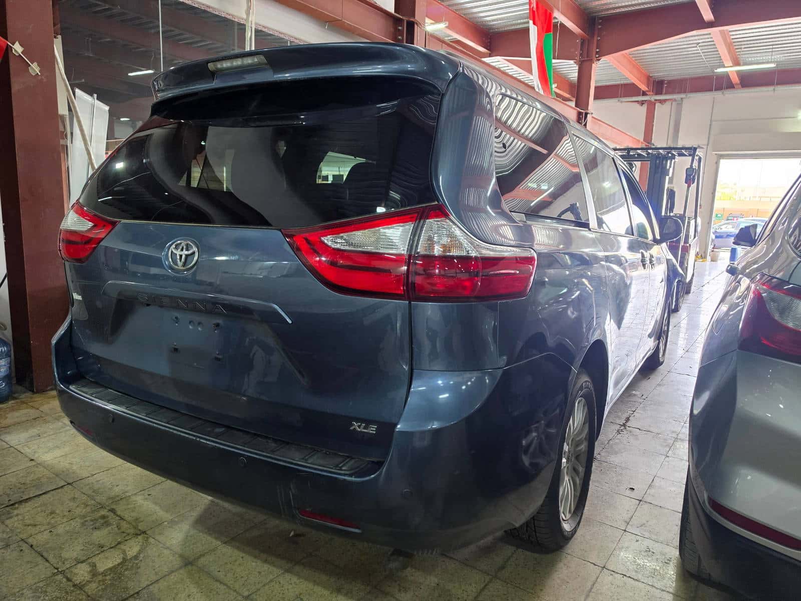 Toyota Sienna 2015 thumbnail 5