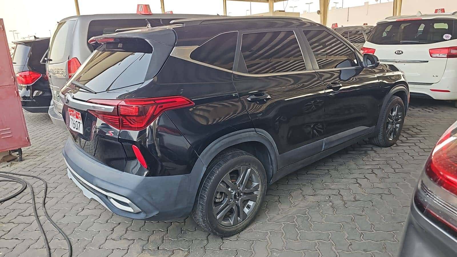 Kia Seltos 2021 thumbnail 2