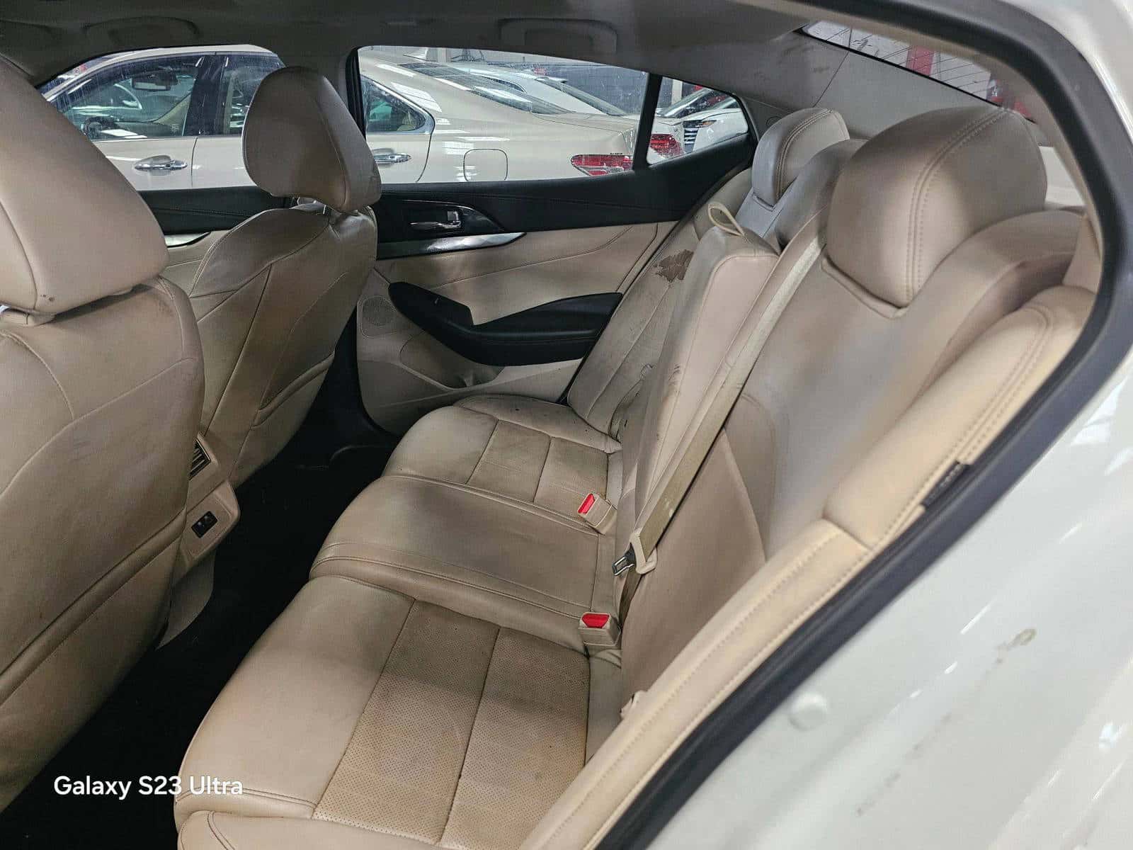 NISSAN MAXIMA - Exterior