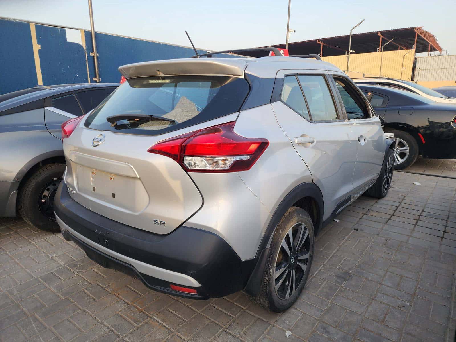NISSAN KICKS 2019 thumbnail 2