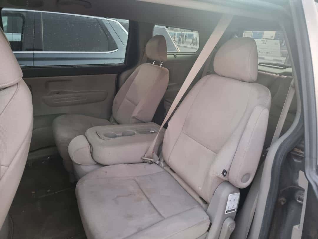 KIA SEDONA 2015 thumbnail 5