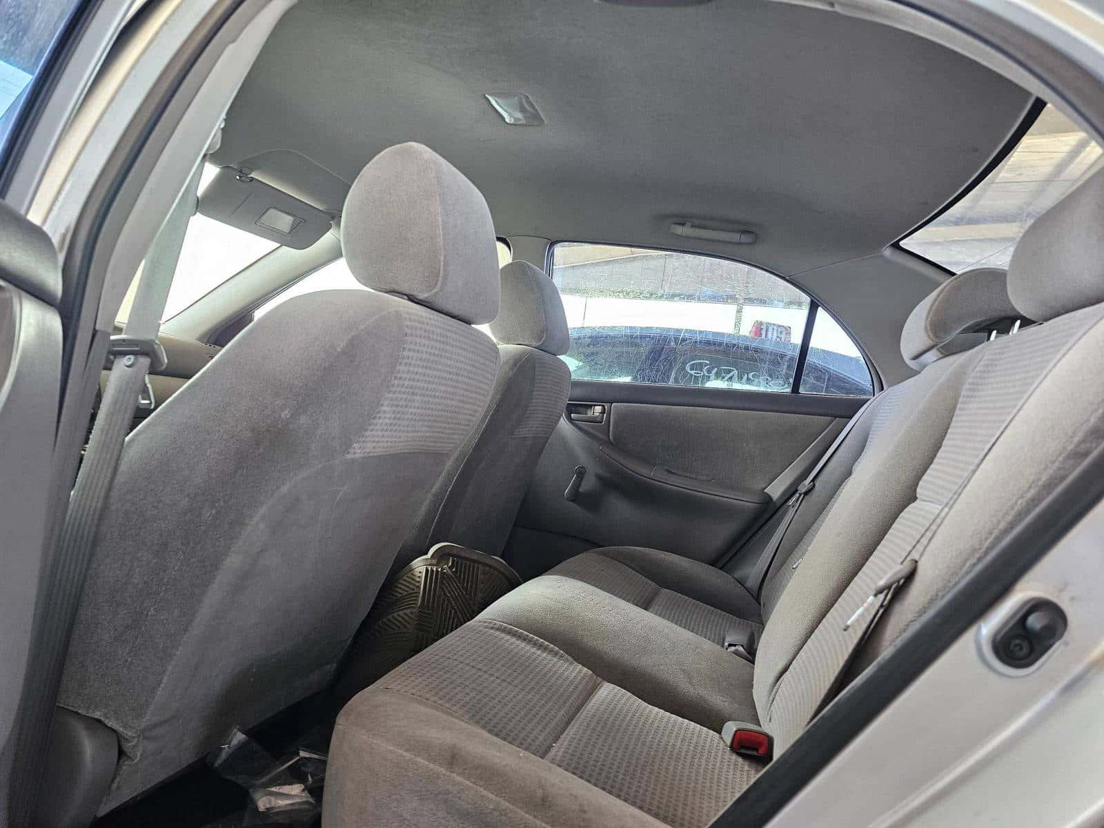 Toyota Corolla 2005 thumbnail 4
