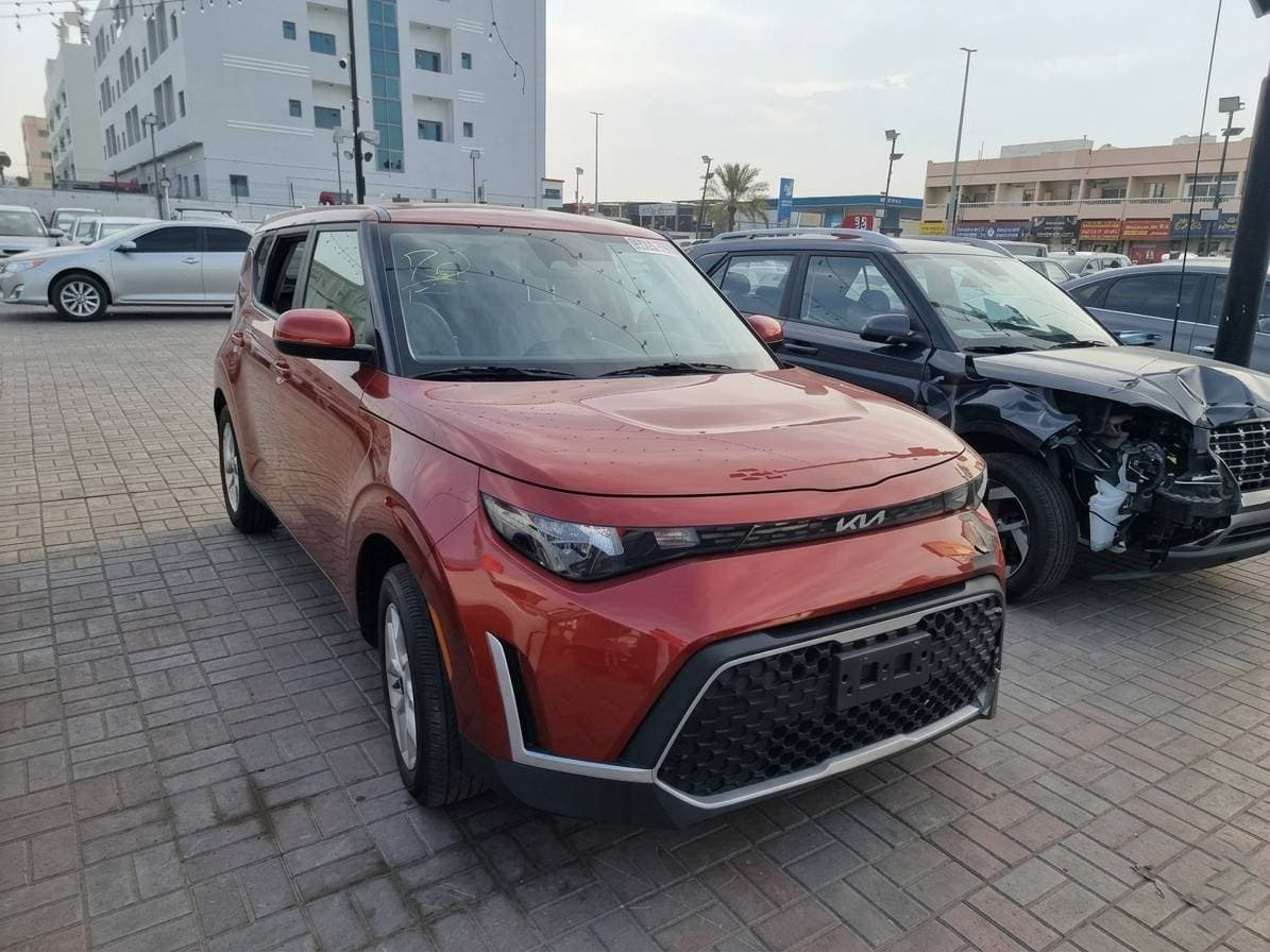KIA SOUL 2023 view 9