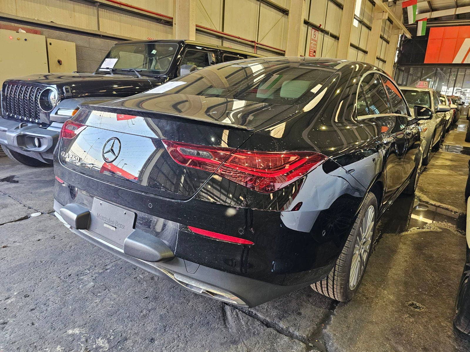 MERCEDES BENZ CLA 250 2025 view 2