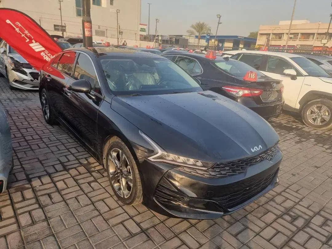 KIA K5 2021 vehicle photo