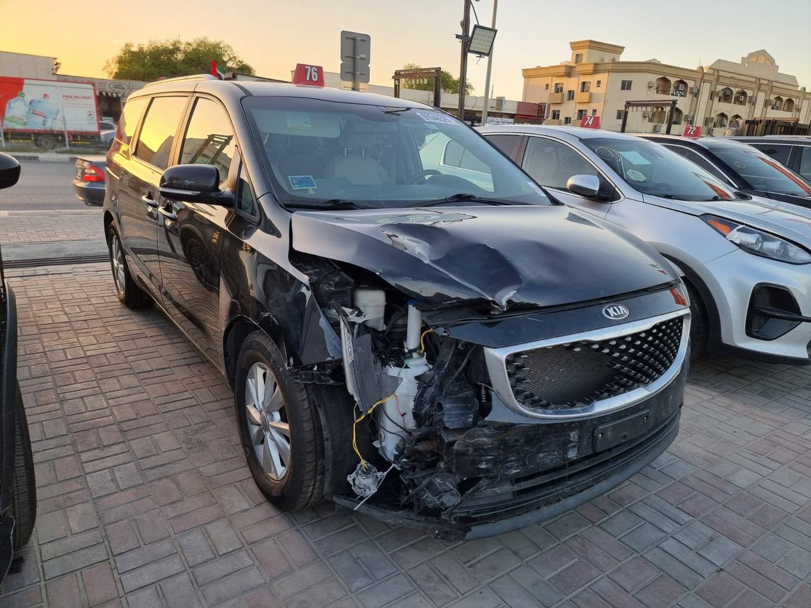 KIA SEDONA 2016 view 2