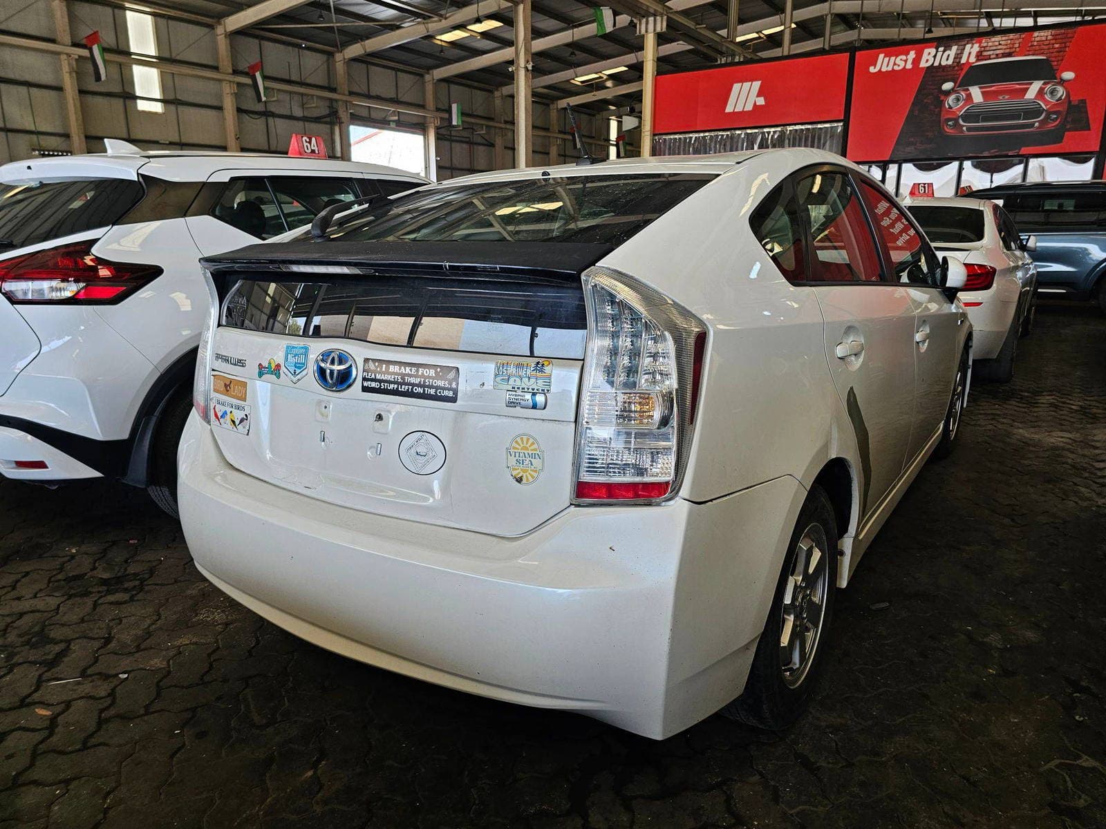 TOYOTA PRIUS 2010 view 2