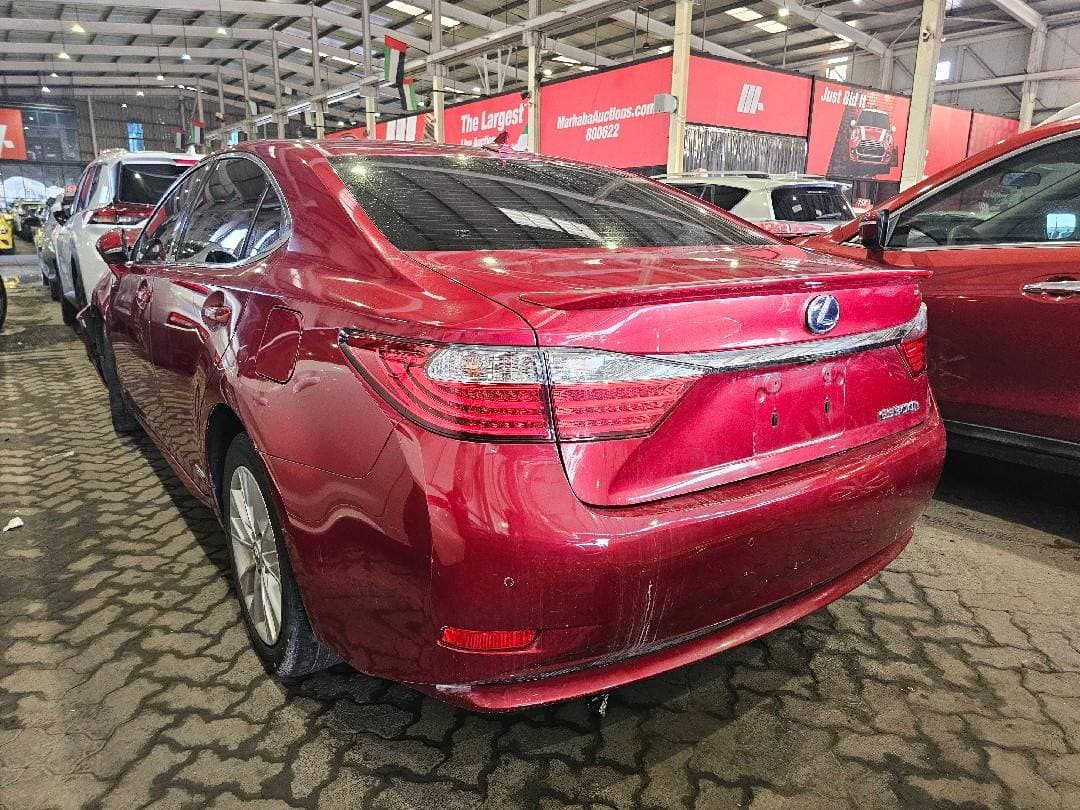 LEXUS ES 300H 2013 vehicle photo