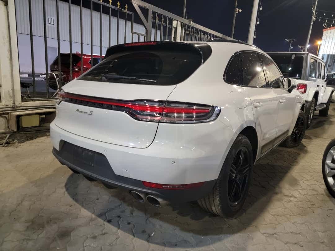 PORSCHE MACAN 2021 vehicle photo