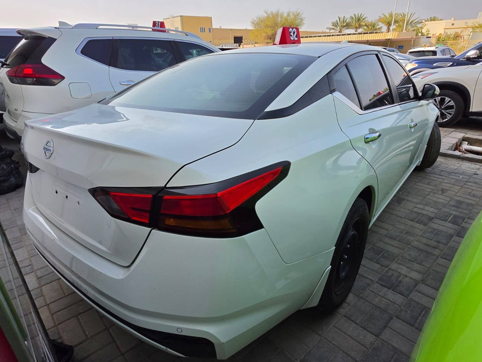 NISSAN ALTIMA 2021 vehicle photo