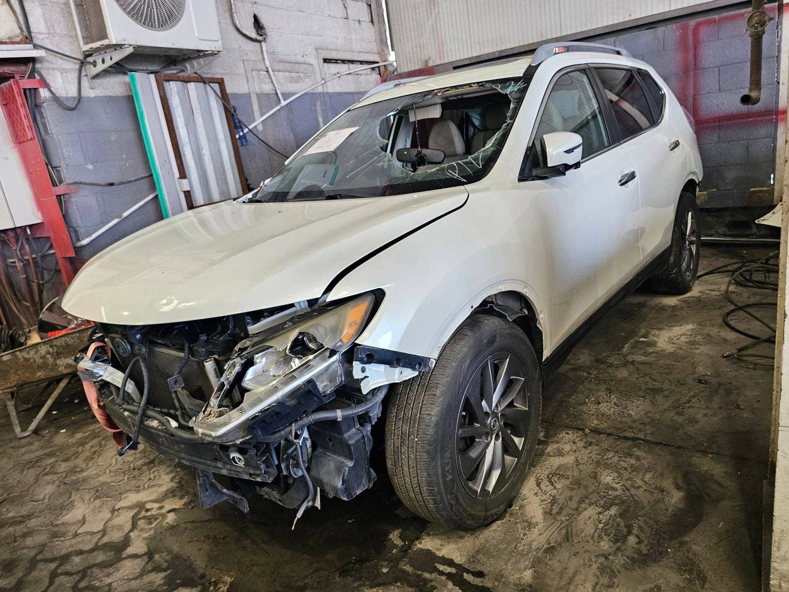NISSAN ROGUE 2016 view 2