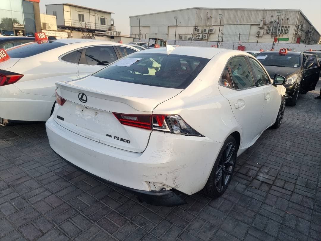 LEXUS IS 300 2016 view 2