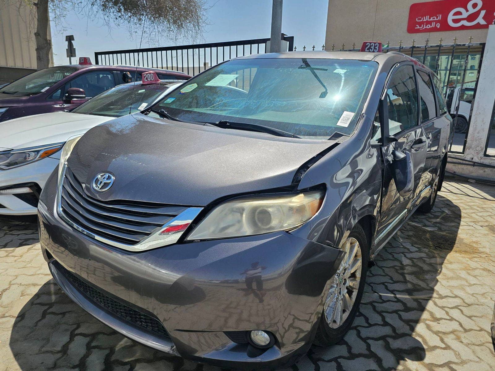 TOYOTA SIENNA 2012 view 2