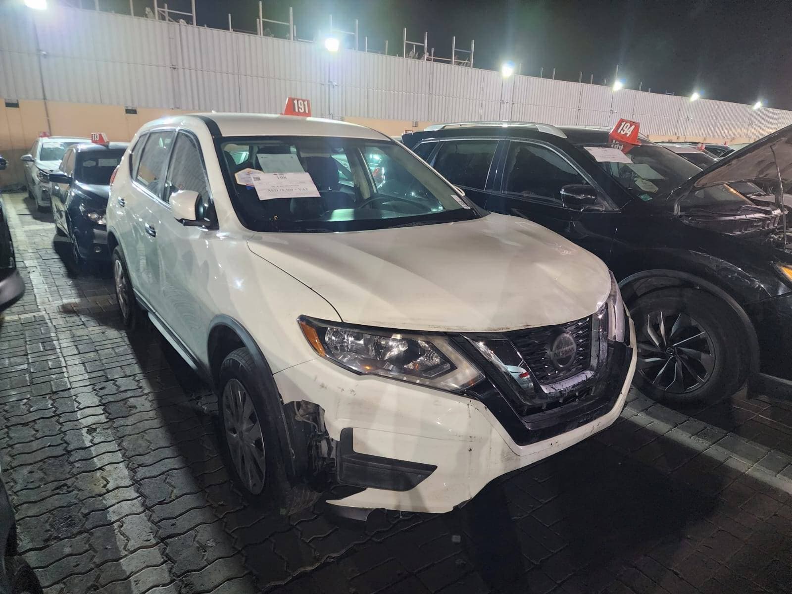 NISSAN ROGUE 2018 view 2