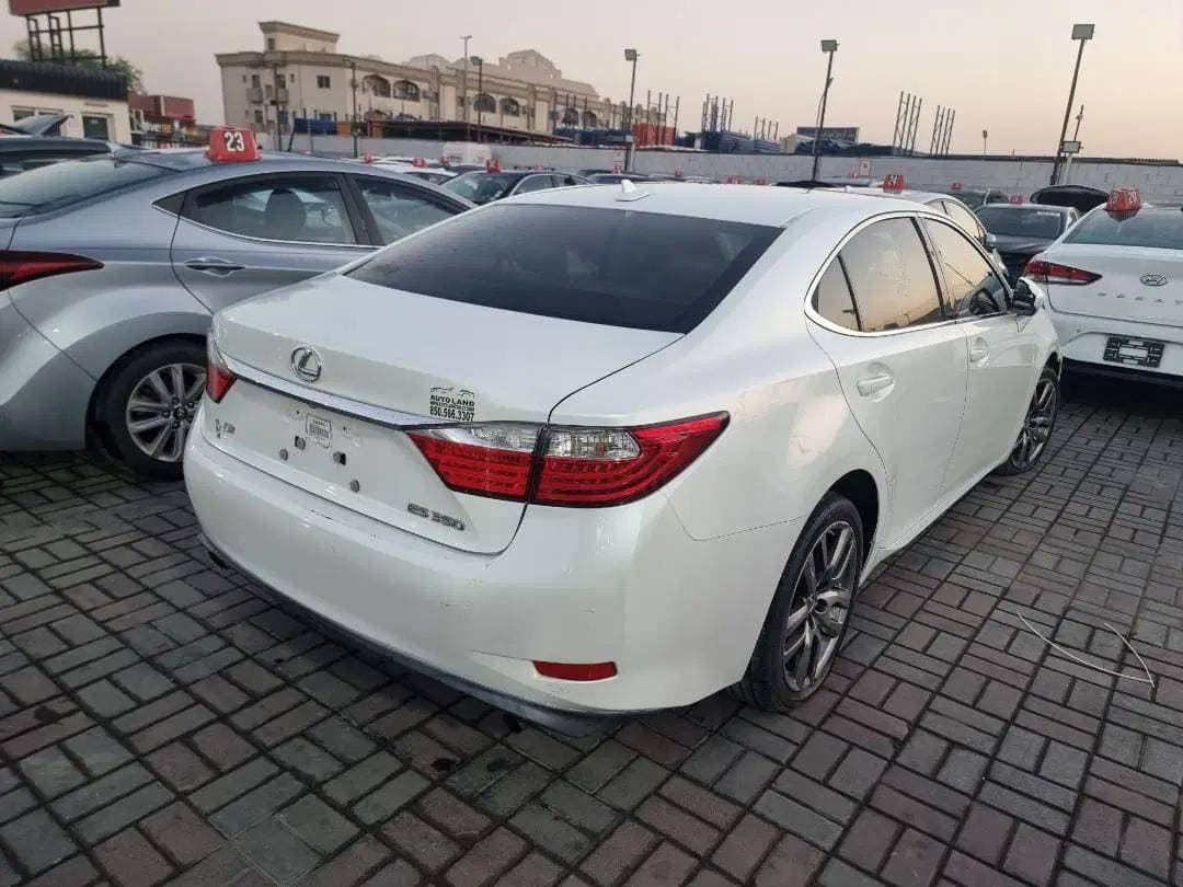 LEXUS ES 350 - Exterior