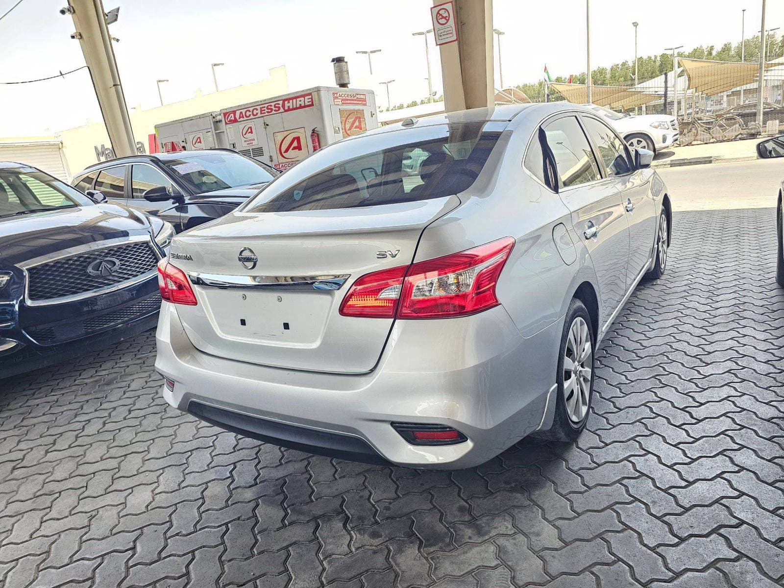 NISSAN SENTRA - Exterior