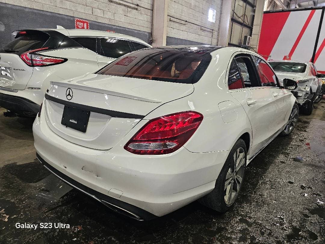 MERCEDES BENZ C300 2015 vehicle photo