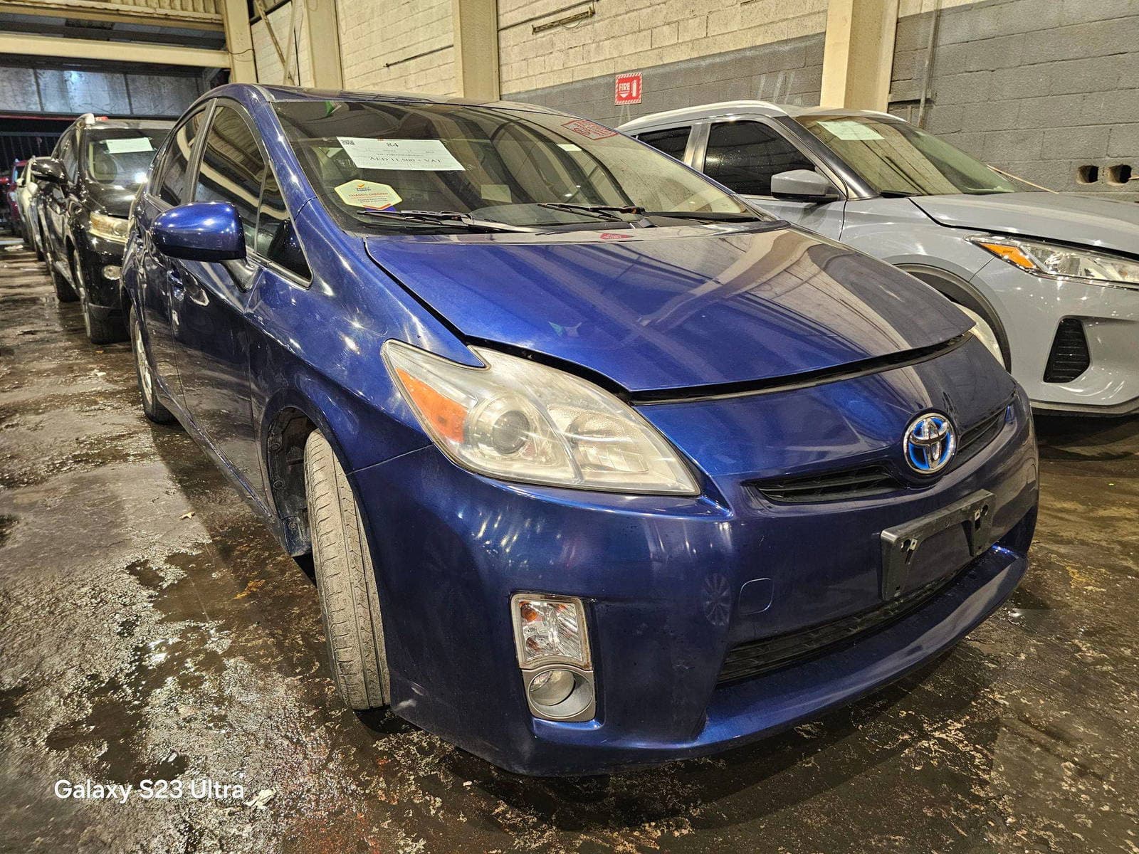 TOYOTA PRIUS 2011 view 2