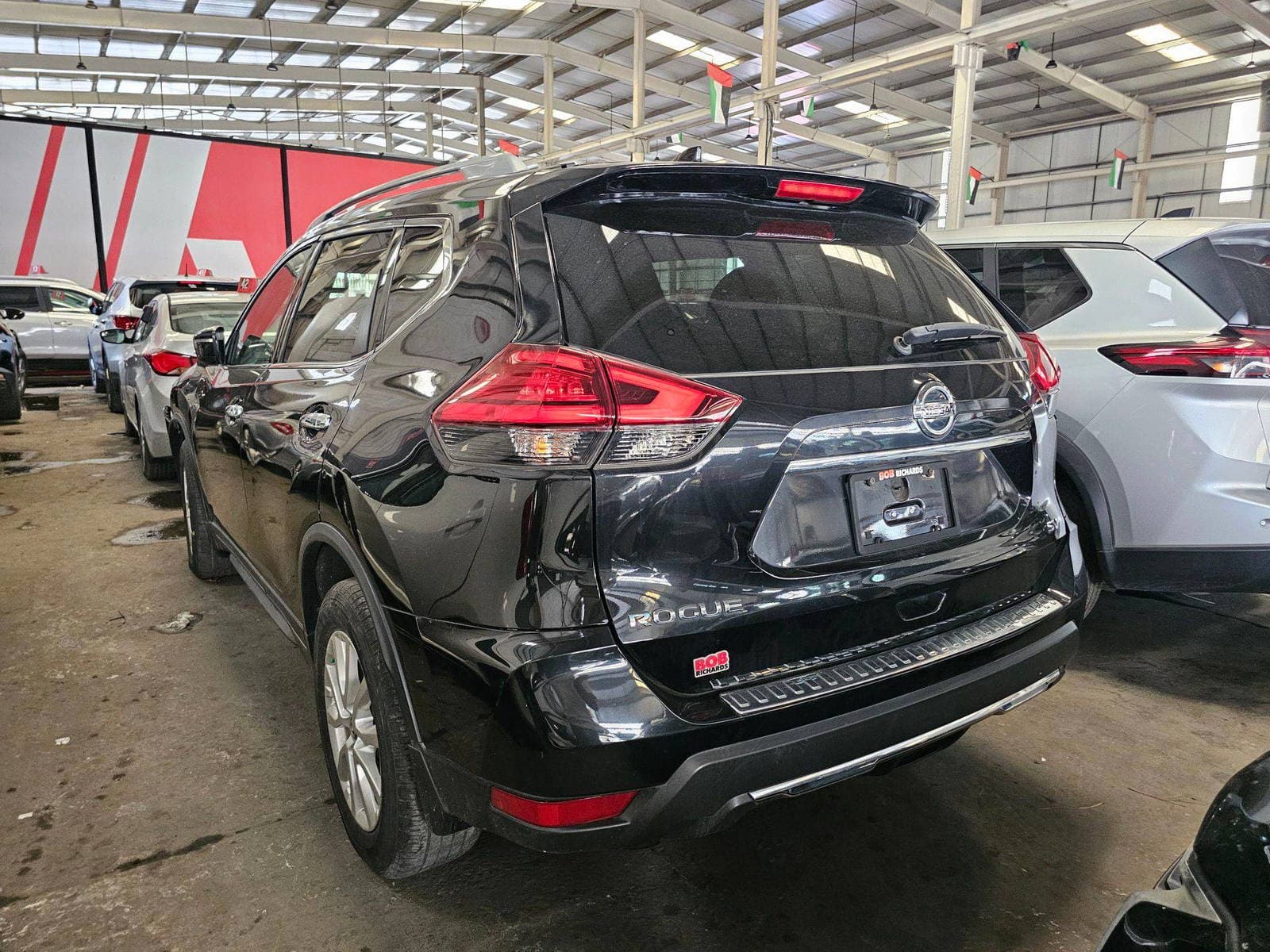 NISSAN ROGUE 2017 view 2