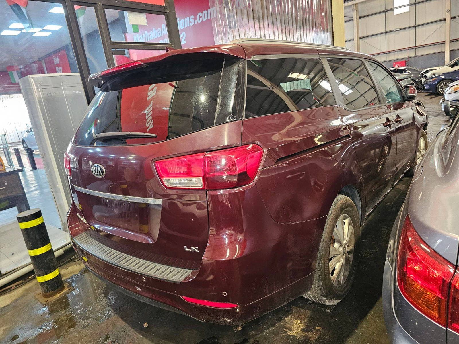 KIA SEDONA 2017 view 2