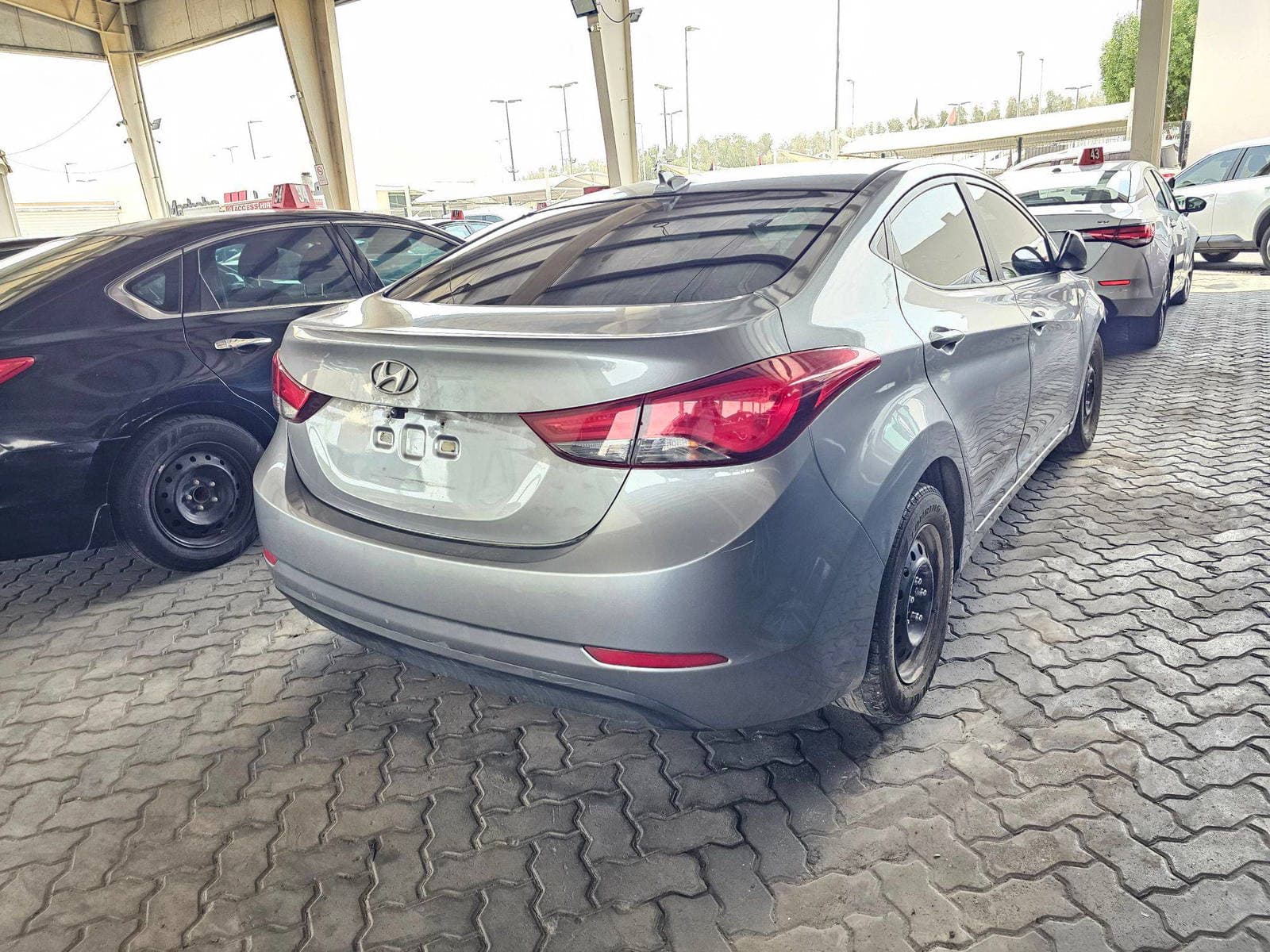 HYUNDAI ELANTRA 2016 view 2
