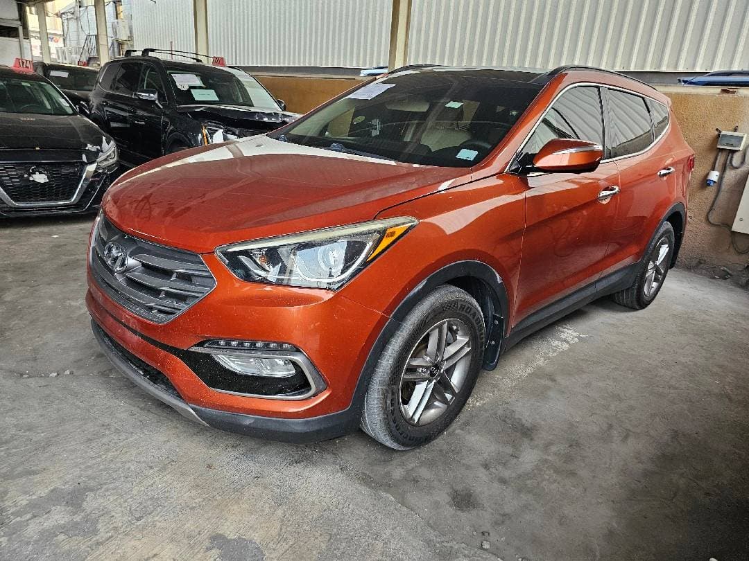 HYUNDAI SANTA FE 2017 vehicle photo