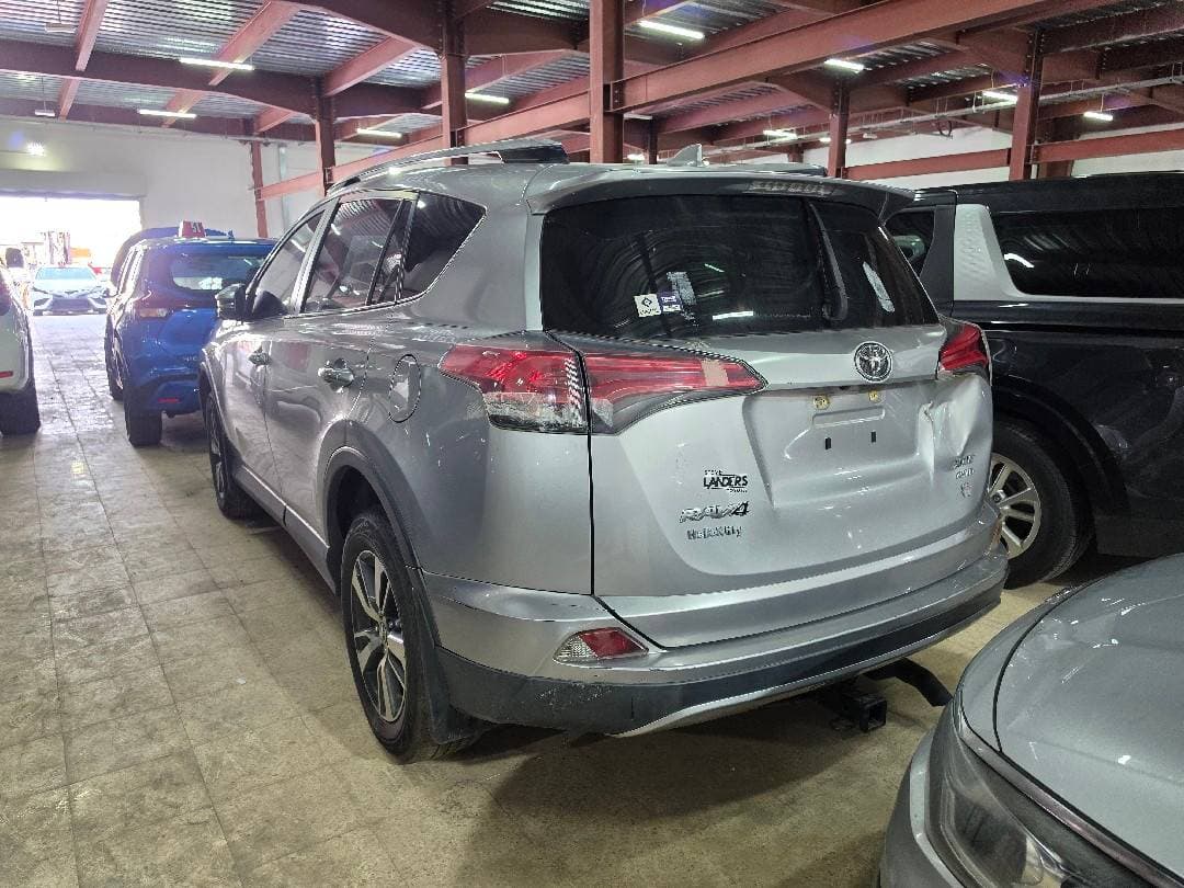 TOYOTA RAV4 2018 vehicle photo