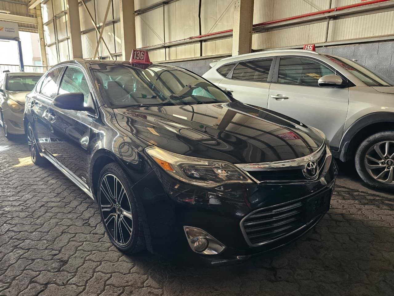 TOYOTA AVALON 2015 vehicle photo