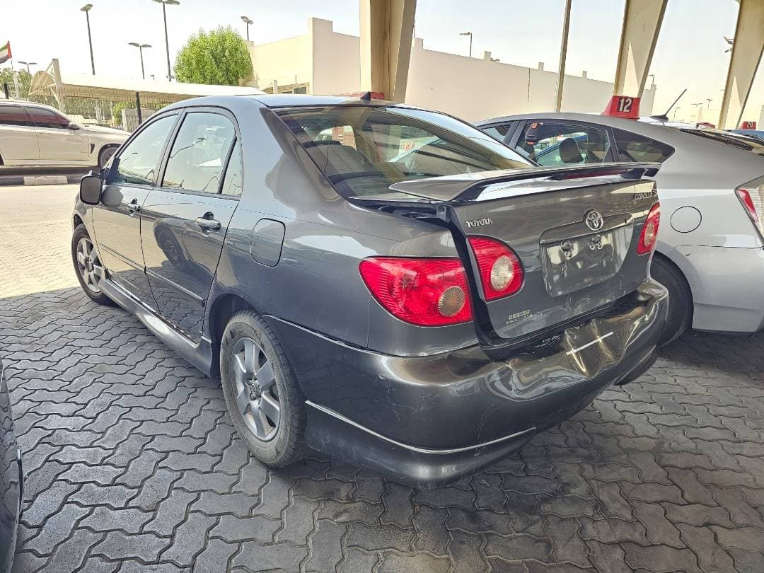 TOYOTA COROLLA 2005 vehicle photo