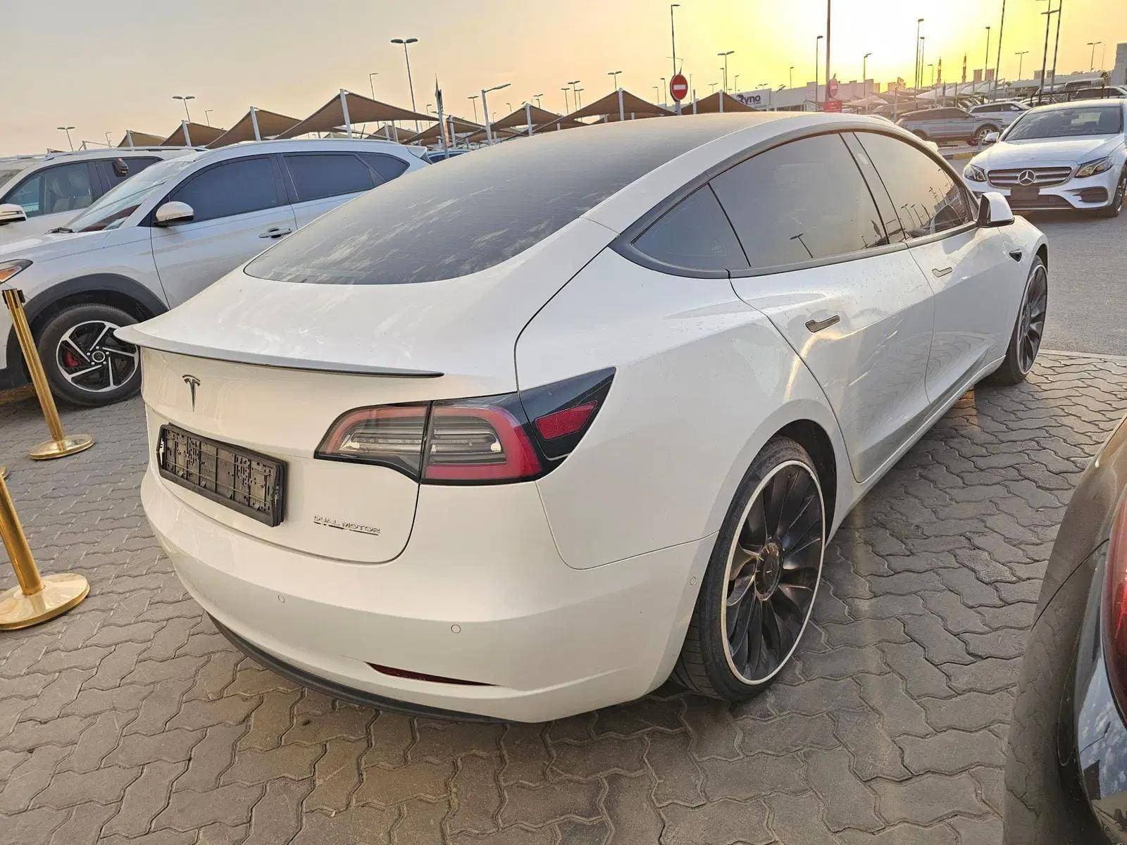 TESLA MODEL 3 2021 view 2