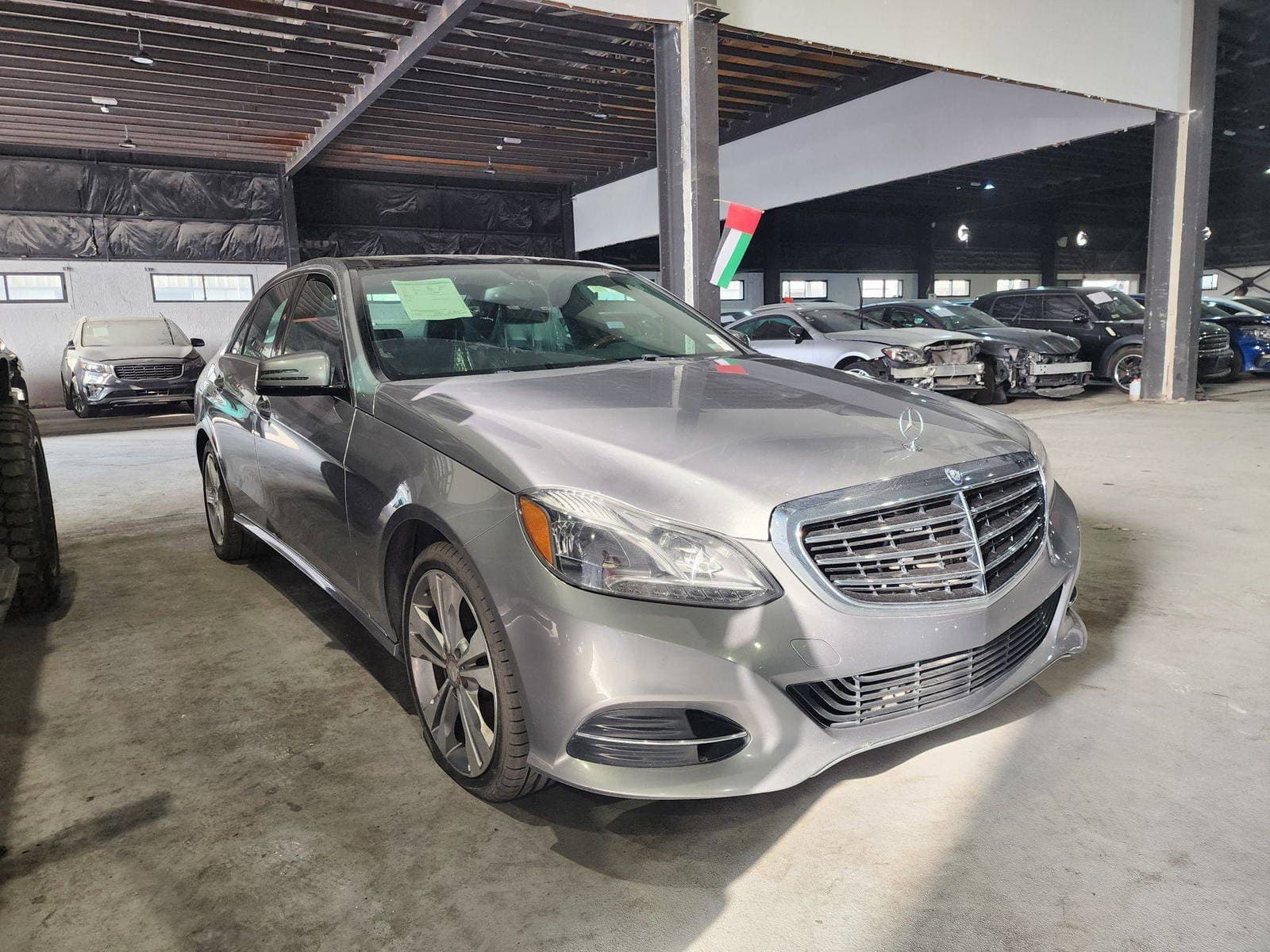 MERCEDES BENZ E 350 - Exterior