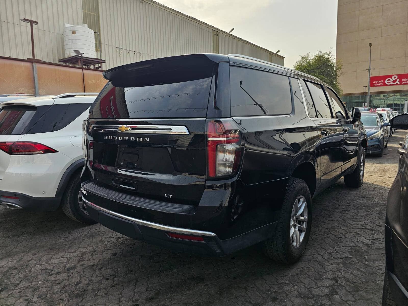 CHEVROLET SUBURBAN 2023 vehicle photo