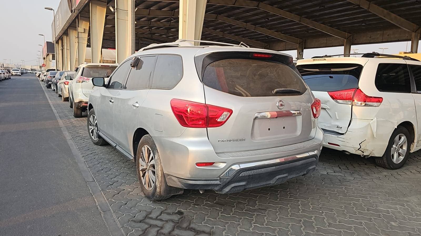 NISSAN PATHFINDER 2017 vehicle photo