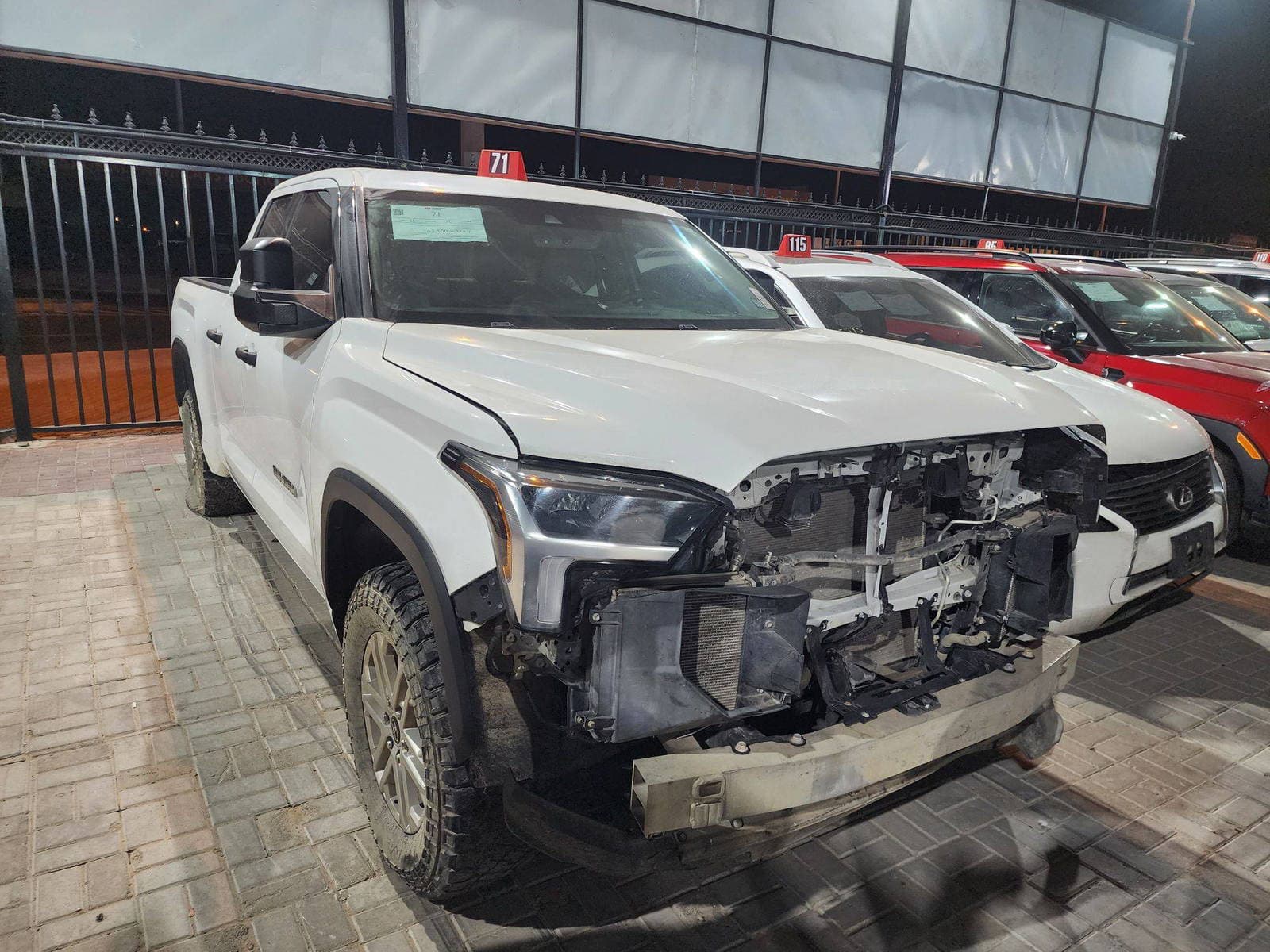 TOYOTA TUNDRA 2022 view 2