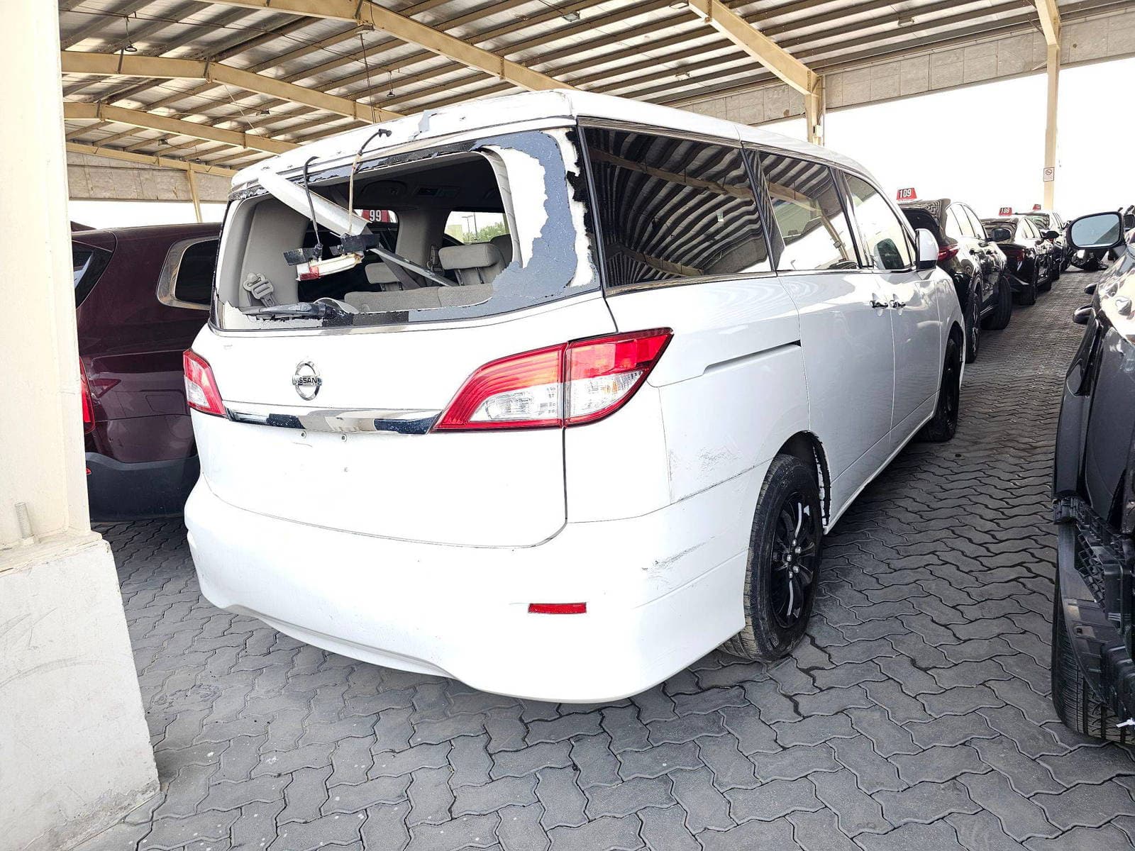 NISSAN QUEST - Exterior