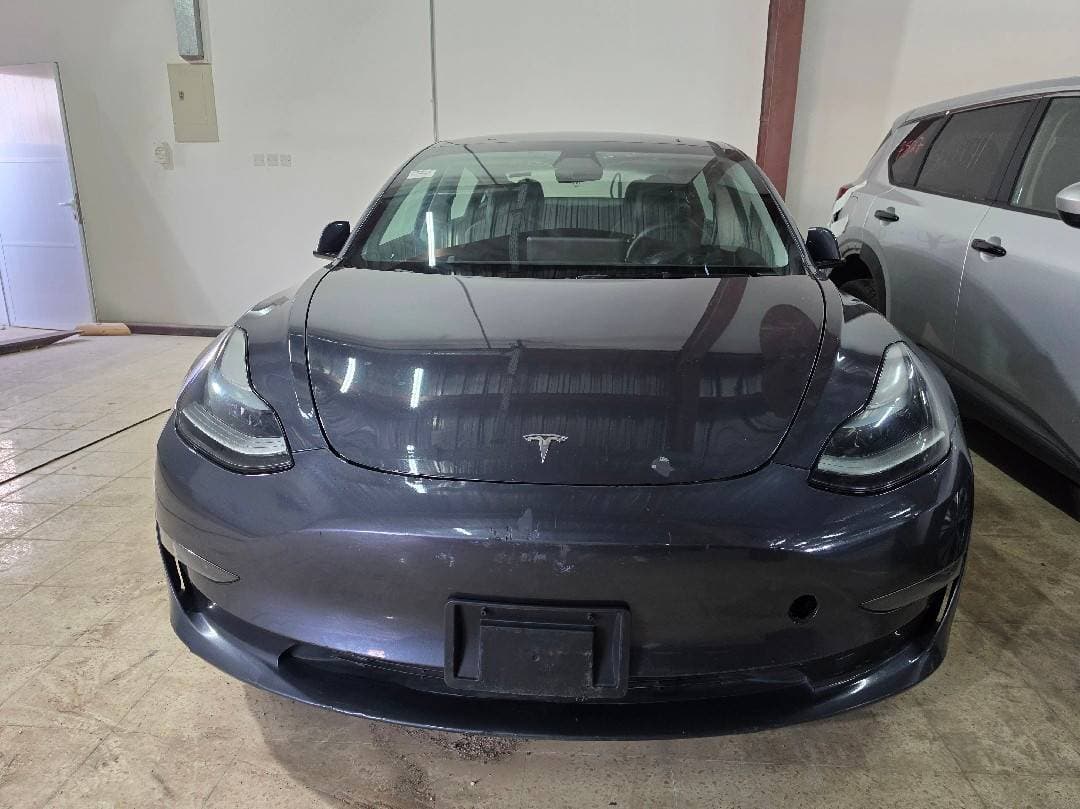 TESLA MODEL 3 2023 vehicle photo