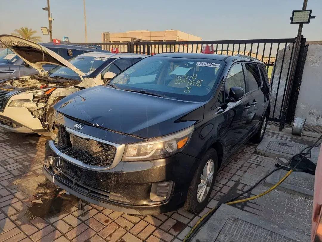 KIA SEDONA 2015 vehicle photo