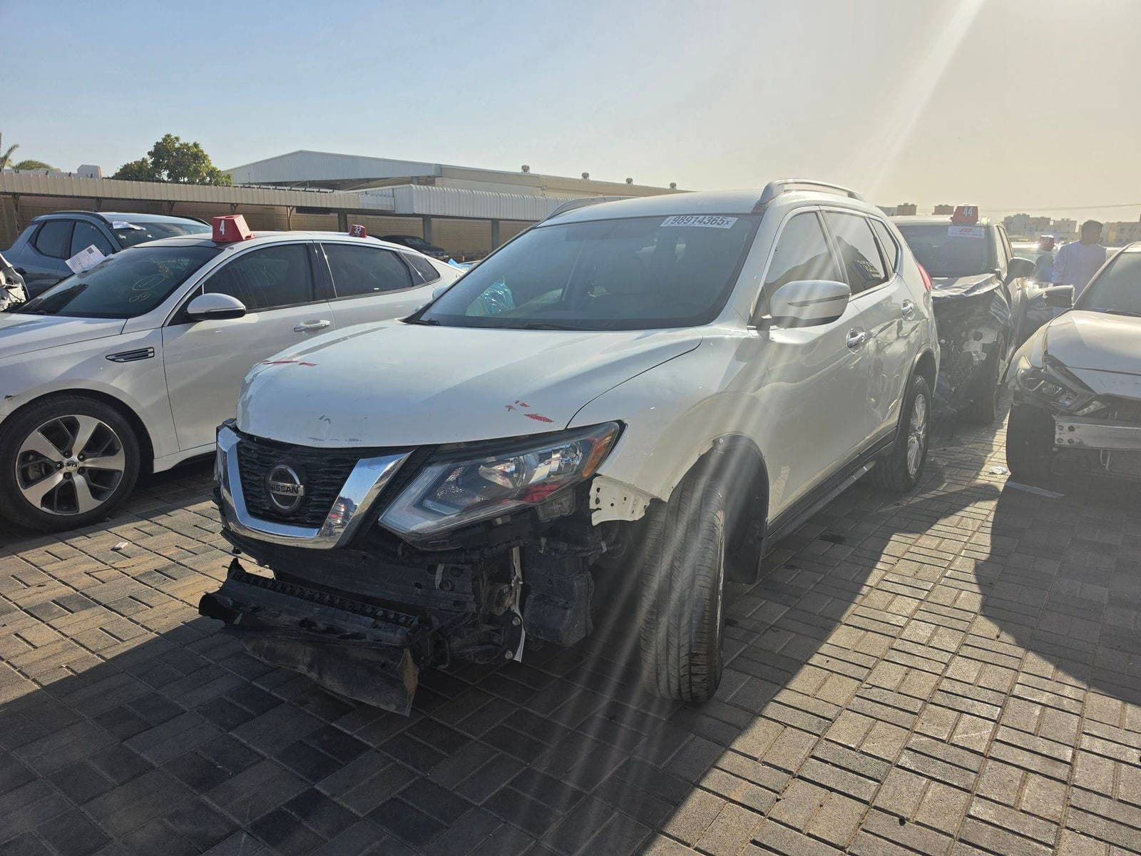 NISSAN ROGUE 2018 view 2