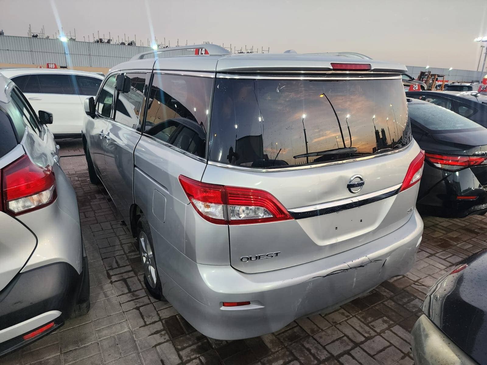 NISSAN QUEST 2016 vehicle photo