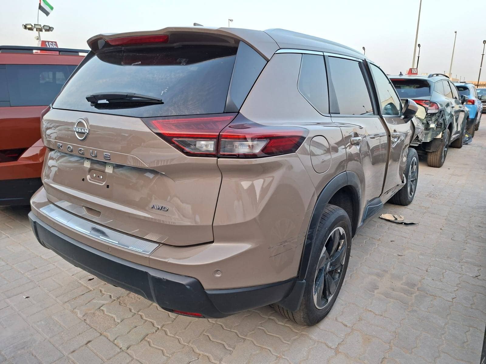 NISSAN ROGUE 2025 view 2