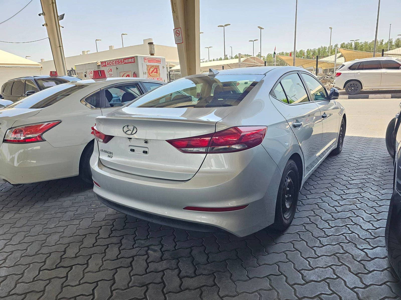 HYUNDAI ELANTRA 2018 view 2