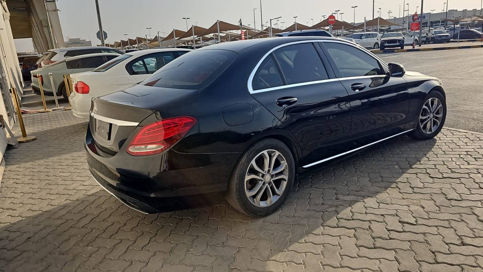MERCEDES BENZ C300 2017 view 2