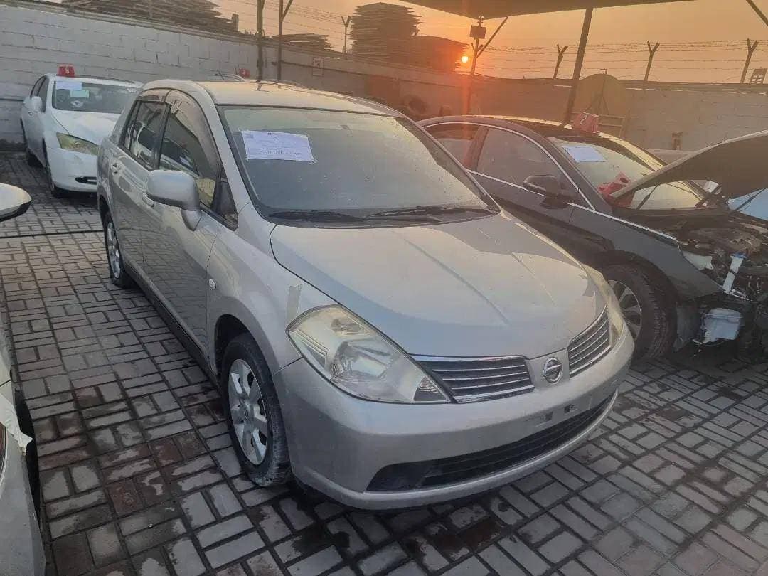 NISSAN TIDA 2015 vehicle photo